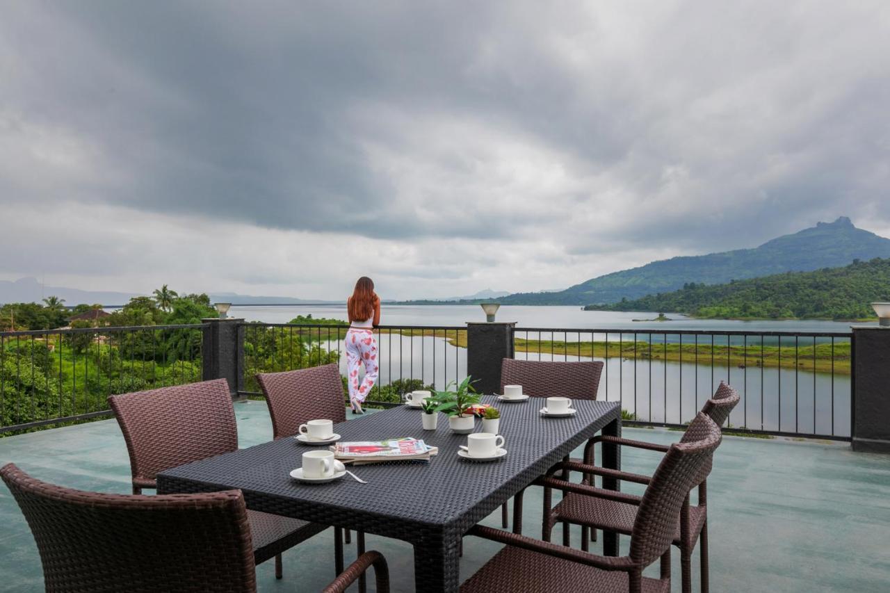 Sunset Boulevard By Stayvista - Lakeside Villa With Pet-Friendly Ambiance, Deck, Terrace, Plunge Pool & Modern Flair คาร์จัต ภายนอก รูปภาพ